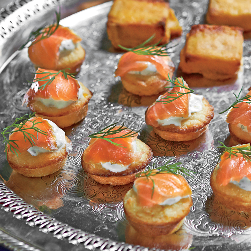 Mini Corn Cakes with Smoked Salmon and Dill Cr&egrave;me Fra&icirc;che